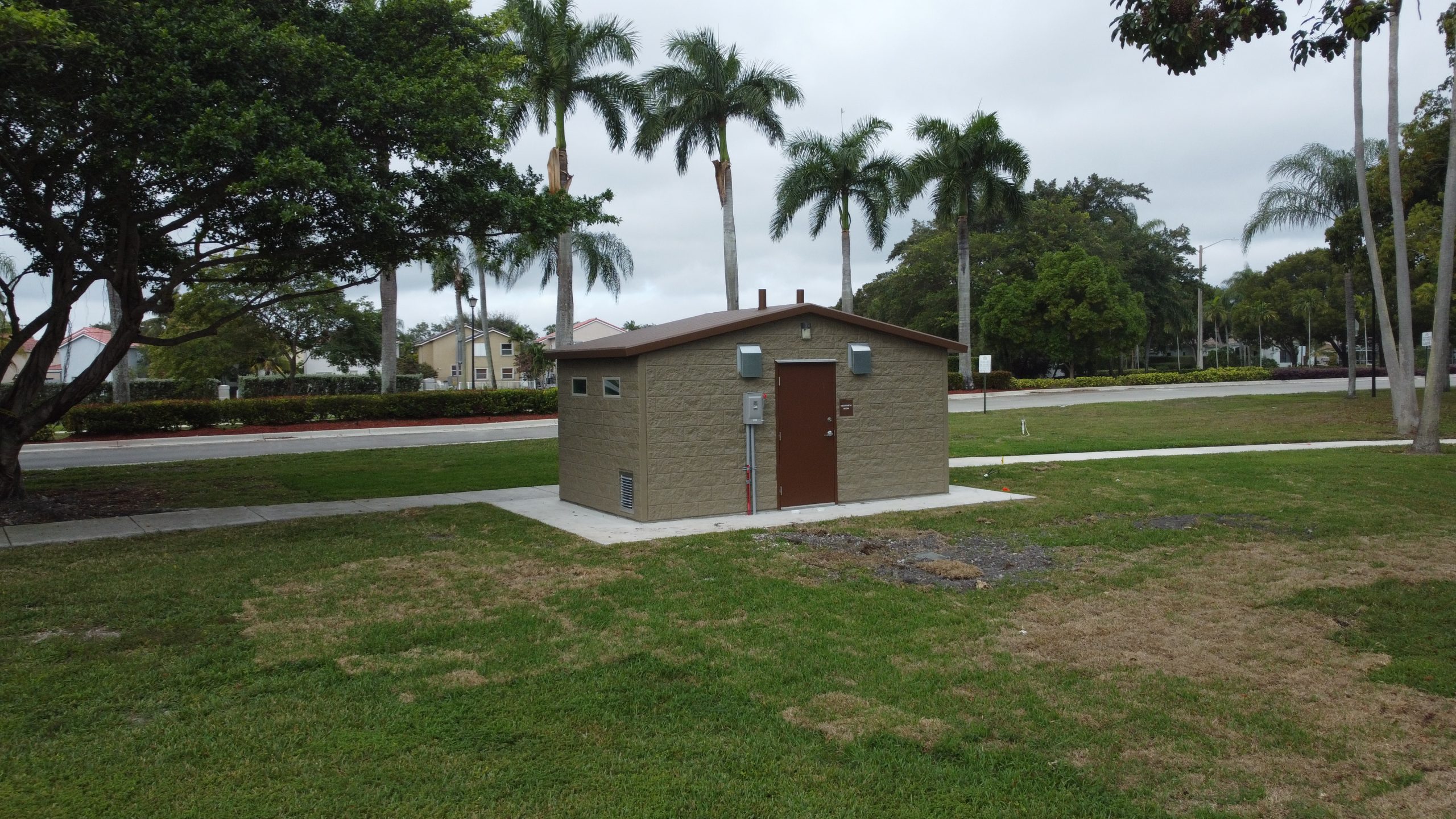Huntington Park South – Restroom Facility - Image 1