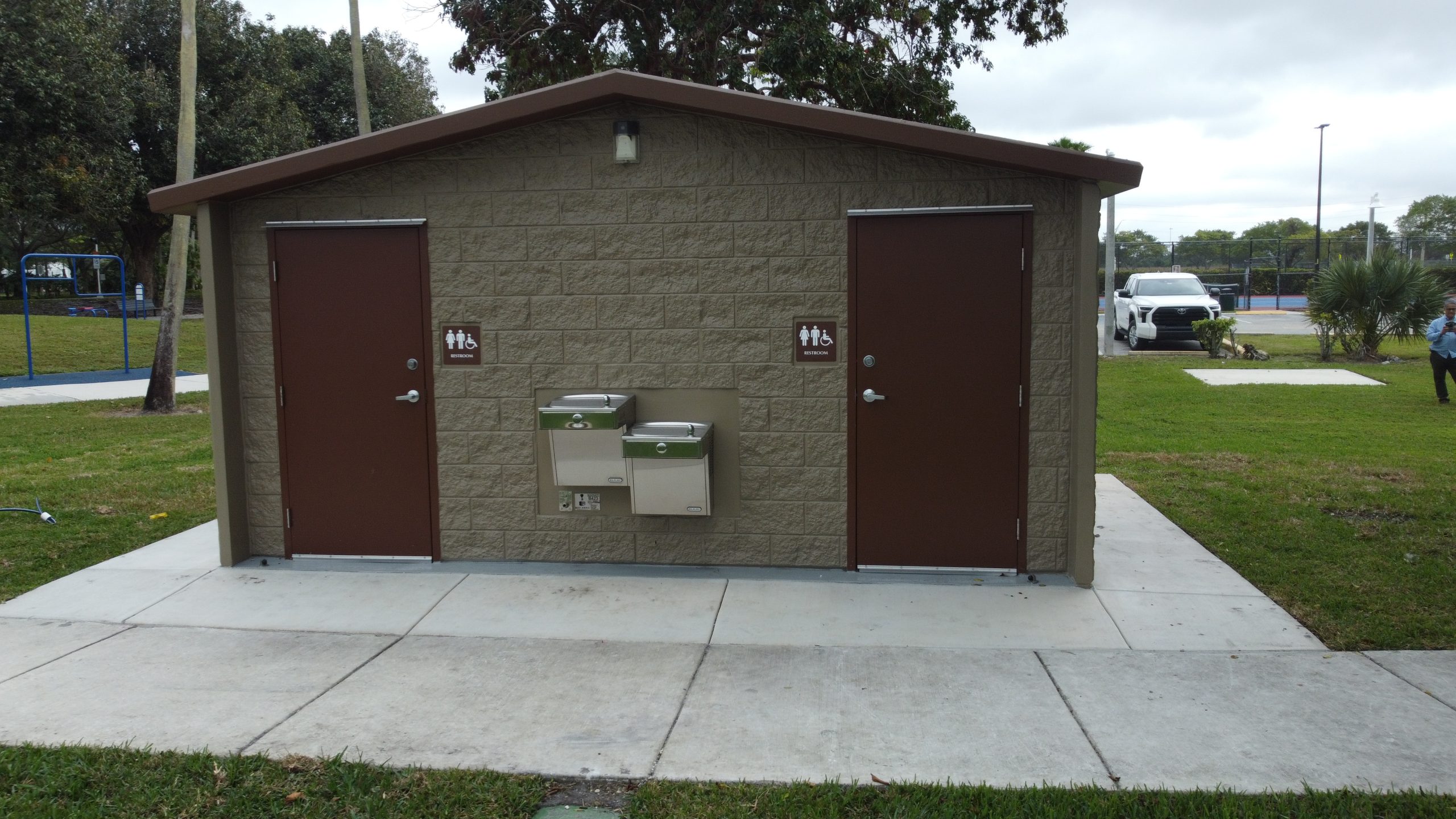 Huntington Park South – Restroom Facility - Image 5